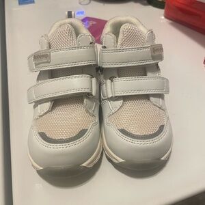 Kids orthopedic sneaker